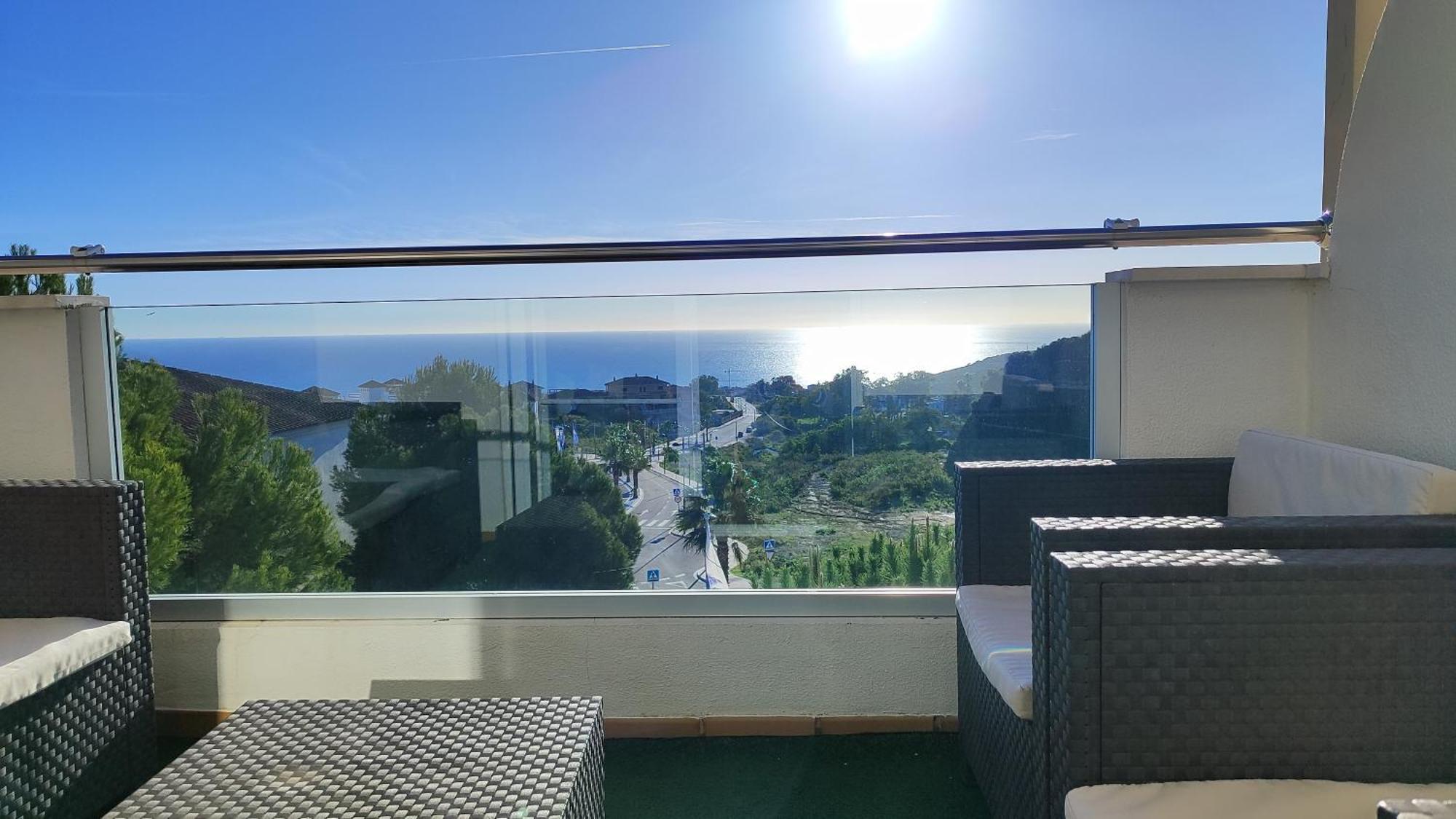 Atico Familiar Vistas Al Mar Apartment Manilva Ngoại thất bức ảnh