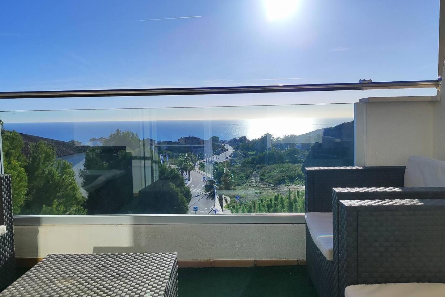 Atico Familiar Vistas Al Mar Apartment Manilva Ngoại thất bức ảnh