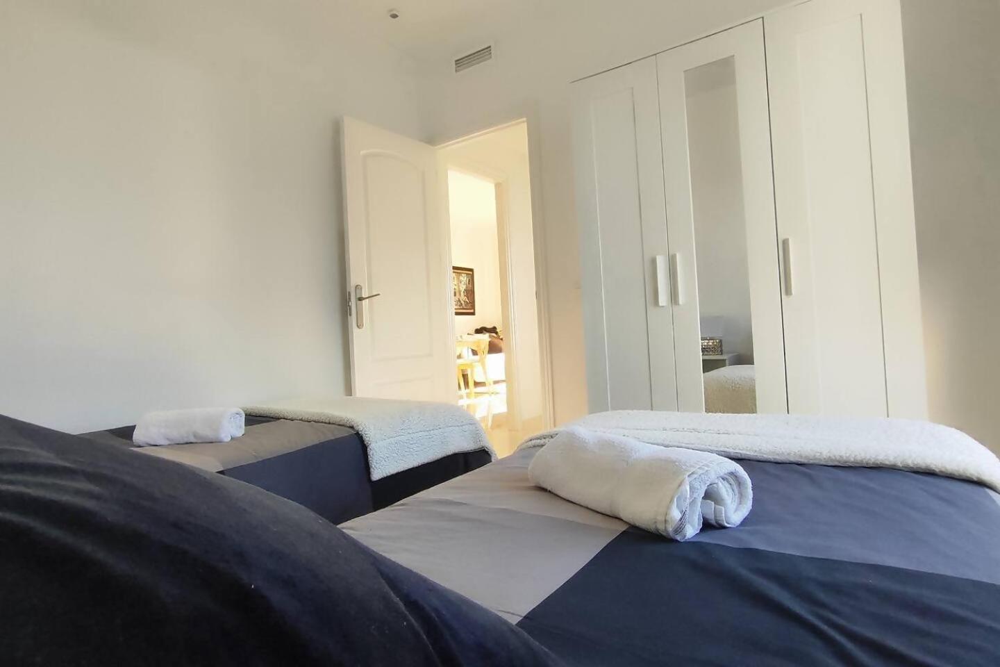 Atico Familiar Vistas Al Mar Apartment Manilva Ngoại thất bức ảnh