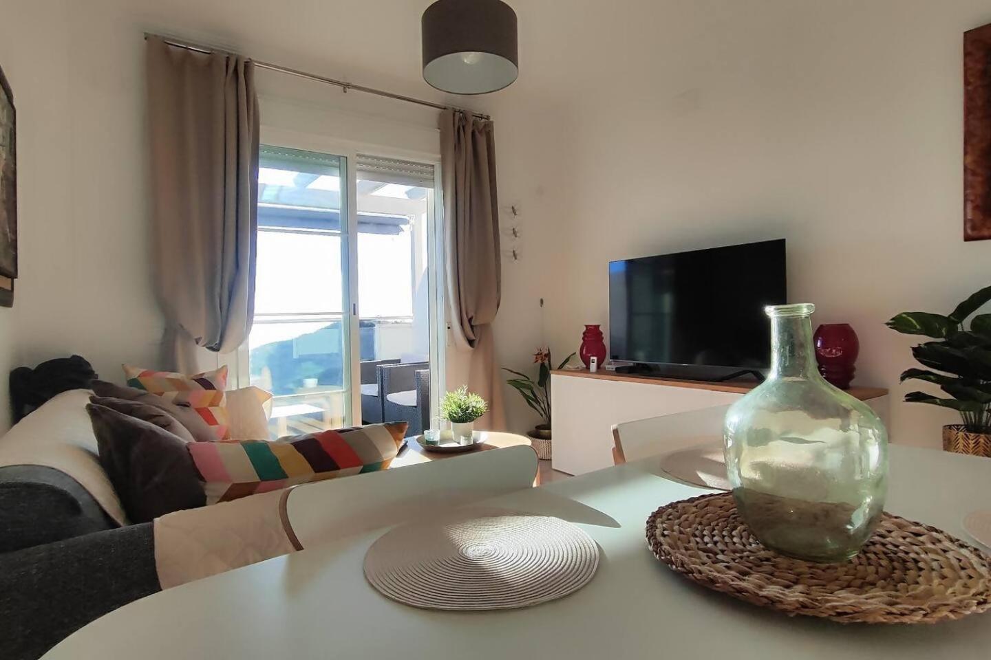 Atico Familiar Vistas Al Mar Apartment Manilva Ngoại thất bức ảnh